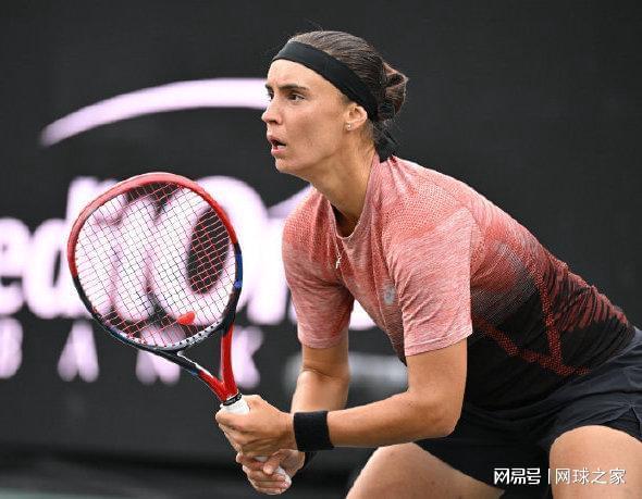 现代足球中 现代足球中