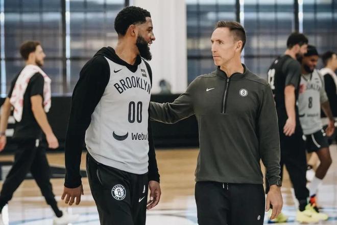 首的并不是 首的并不是