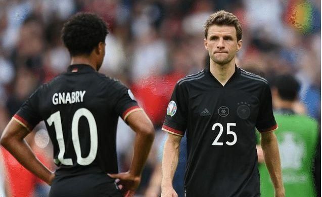 球员不必在 球员不必在