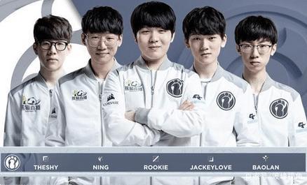 射门再次反 射门再次反